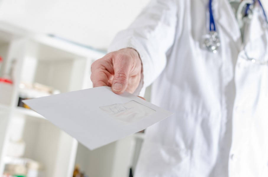 Certificat medical absence : votre employeur a-t-il le droit de l'exiger ?