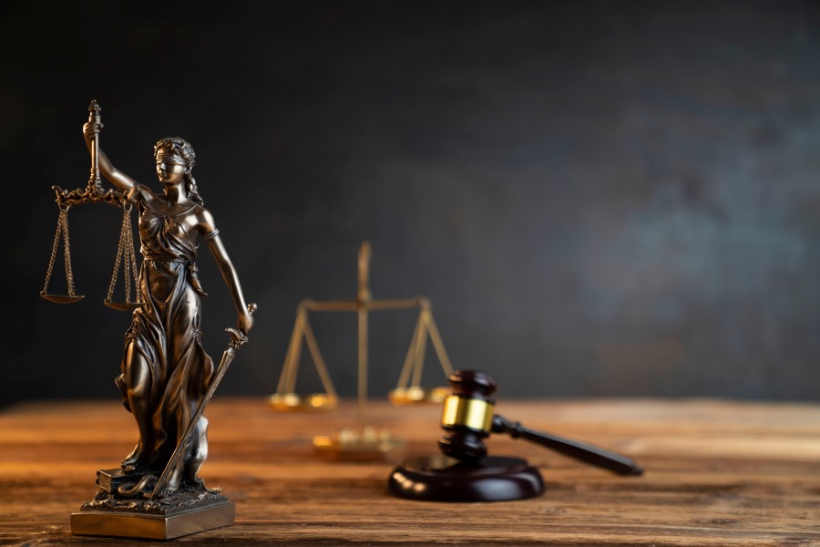 Quels sont les tarifs d'un avocat commis d'office pour une défense pénale ?
